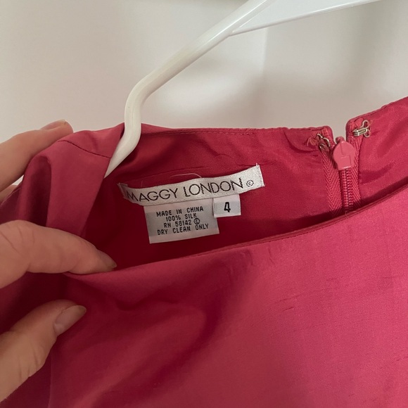 Vintag silk pink Embroidered Dress - Picture 3 of 6